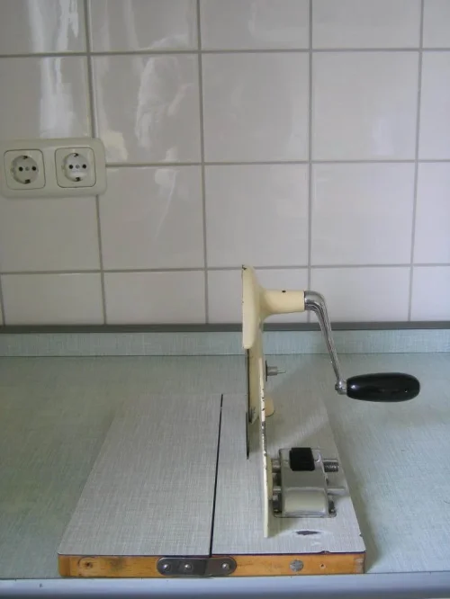 Bild 1 von Brotschneider