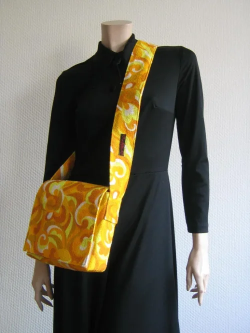 Bild 4 von Tasche klein