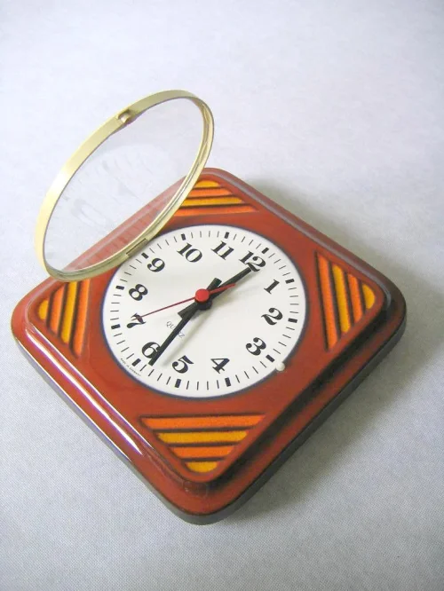 Bild 2 von 70er Wanduhr Kultig!