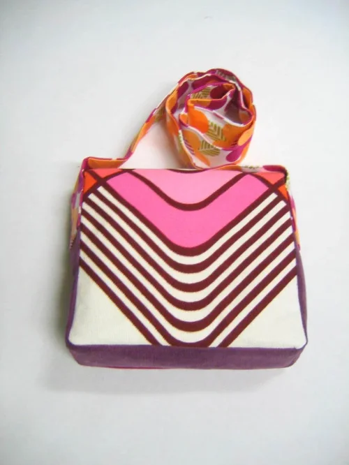 Bild 3 von Kleine Tasche