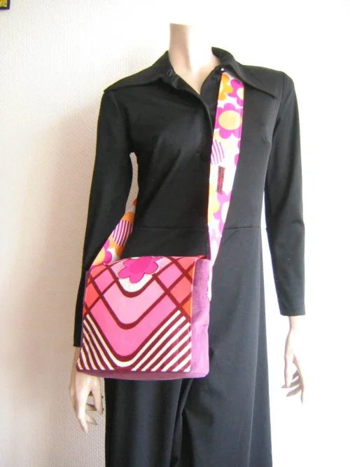 Bild 4 von Kleine Tasche