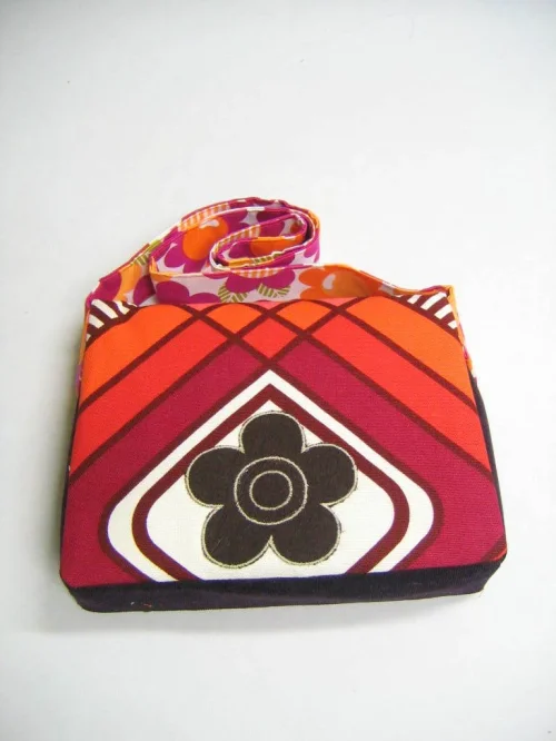 Bild 2 von Mittlere Tasche