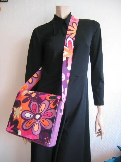 Bild 3 von Mittlere Tasche