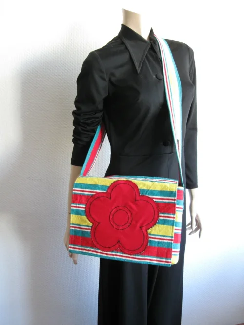 Bild 2 von Tasche mittel