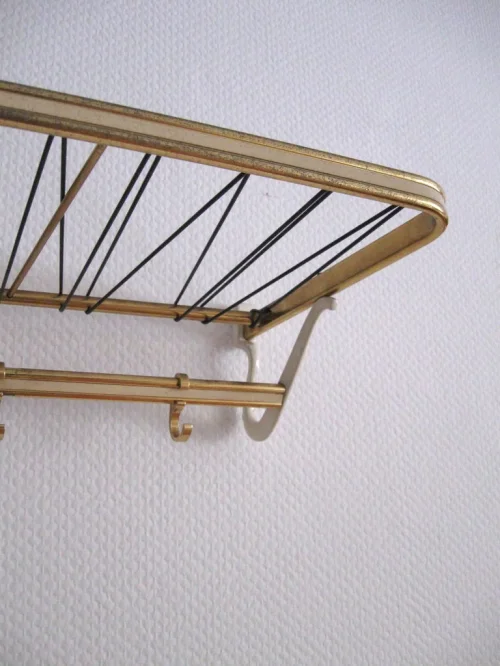 Bild 3 von 50er Garderobe