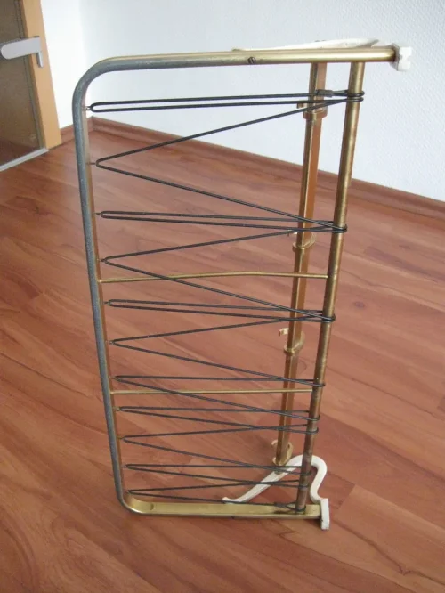 Bild 5 von 50er Garderobe
