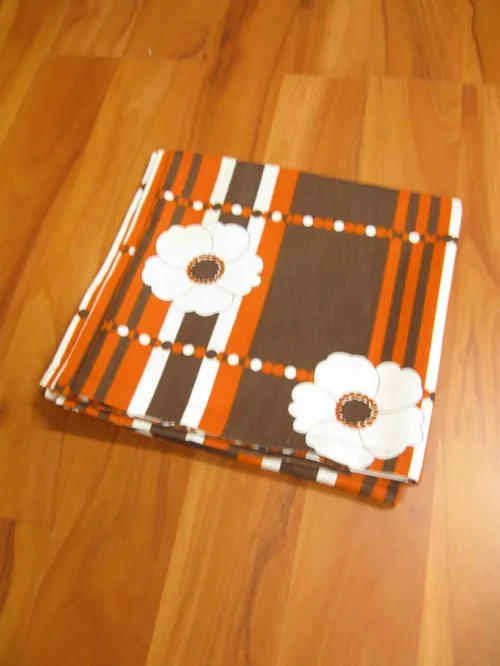 Bild 4 von 70er Tischdecke