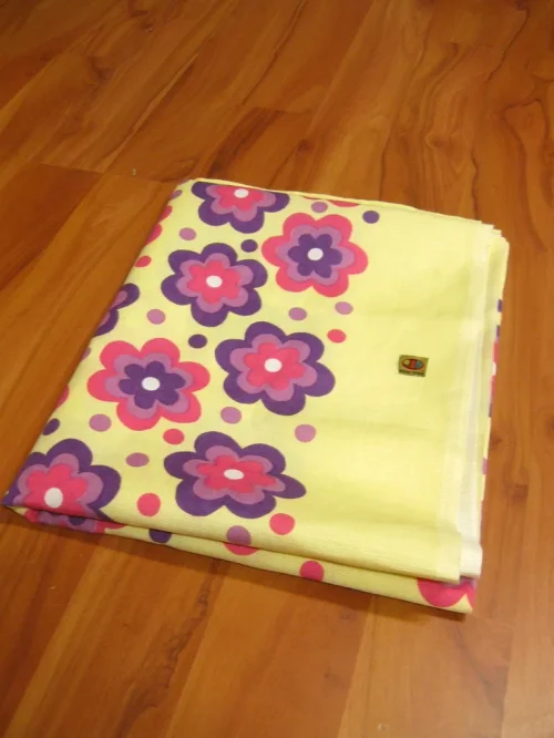 Bild 5 von 70er Tischdecke
