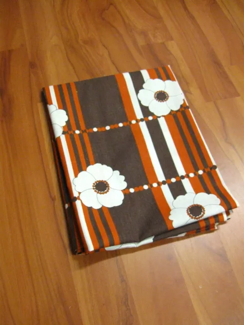 Bild 4 von 70er Tischdecke