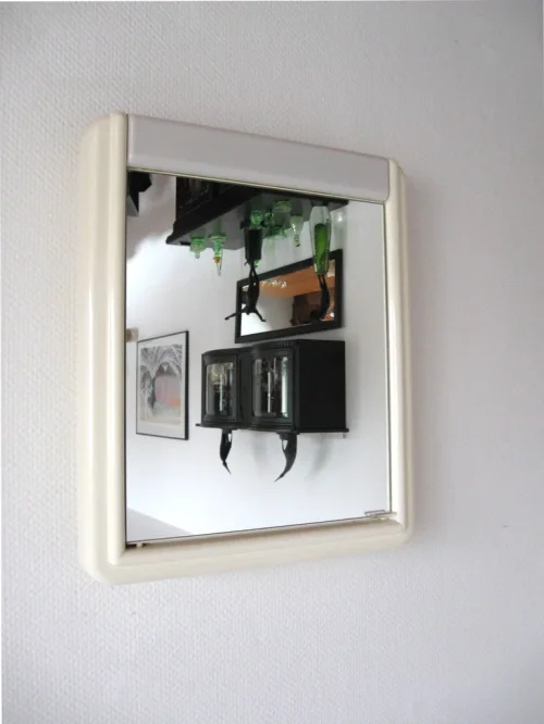 Bild 1 von 70er Spiegelschrank Allibert
