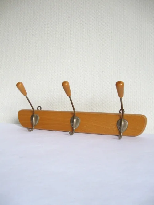 Bild 3 von 50er Garderobe