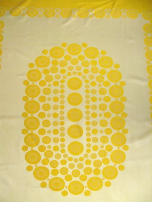 60er Batisttischdecke