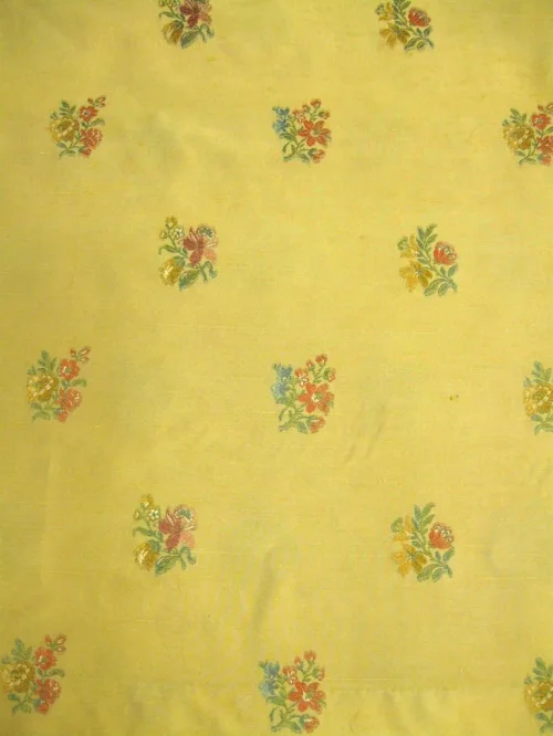 100 Jahre alter Vorhang