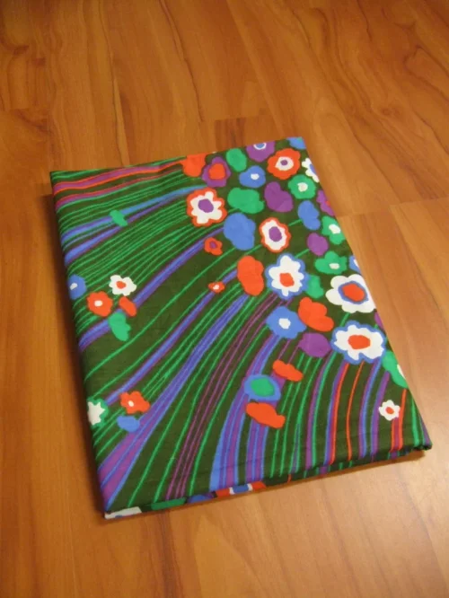 Bild 4 von 70er Tischdecke rund