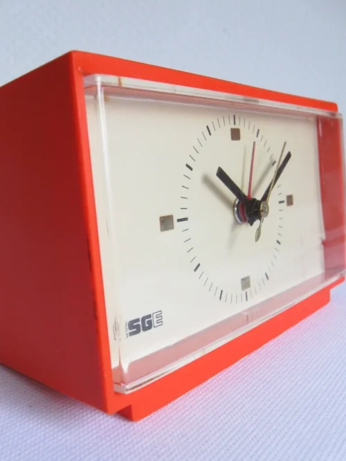 Bild 1 von 70er Wecker elektronisch