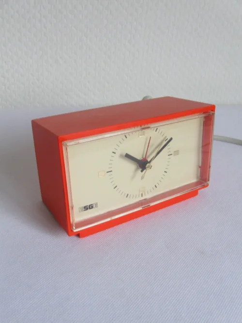 Bild 3 von 70er Wecker elektronisch
