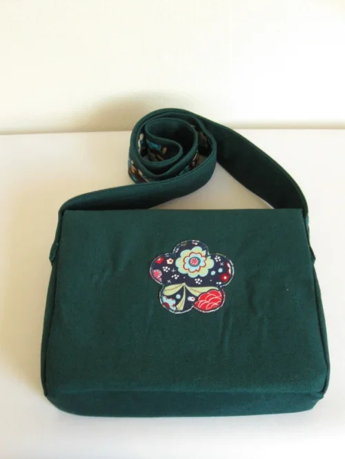 Bild 2 von Tasche mittel
