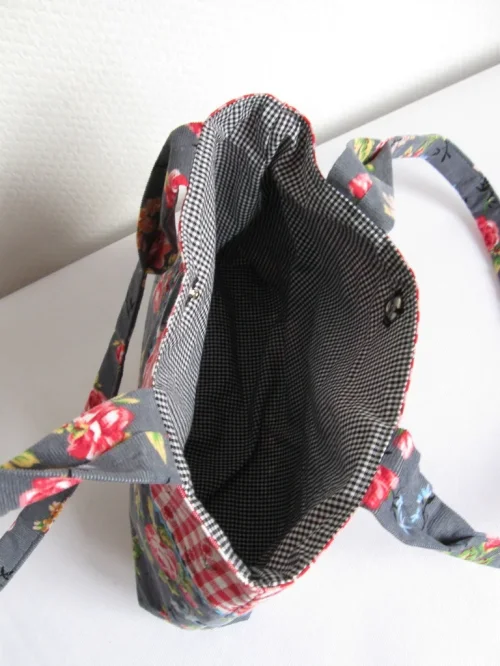 Bild 4 von Henkeltasche