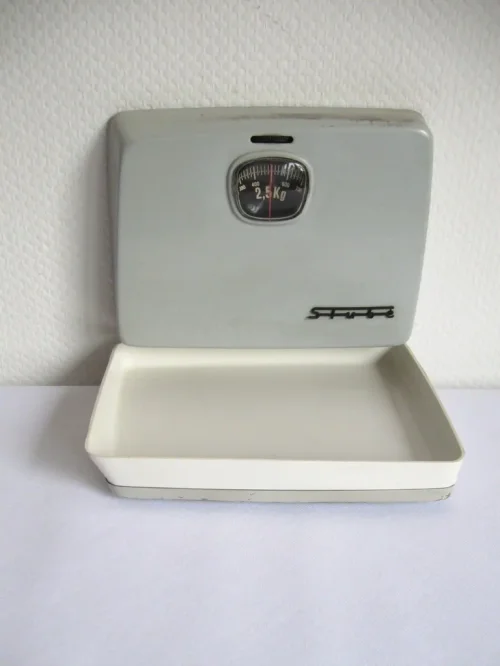 Bild 2 von 50er Küchenwaage Stube