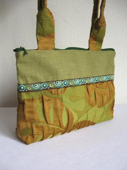 Bild 2 von Henkeltasche