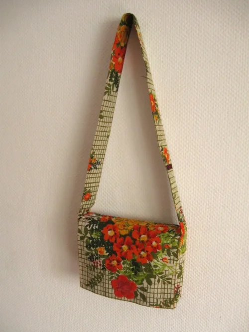 Bild 4 von Tasche mittel