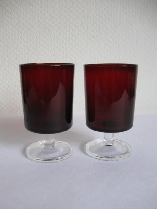 Bild 3 von 60s Red wine glasses Luminarc