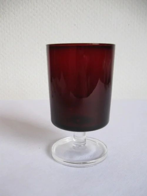 Bild 4 von 60s Red wine glasses Luminarc