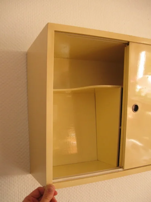 Bild 3 von 50er Küchenschränkchen