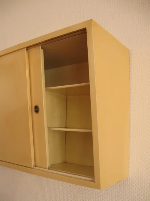 Bild 4 von 50er Küchenschränkchen
