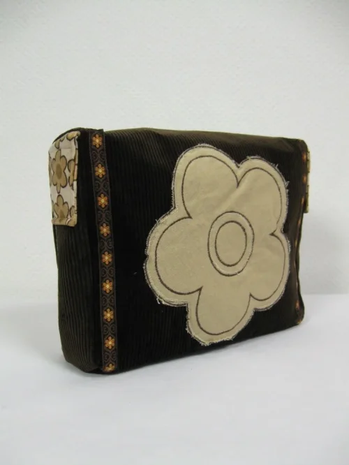 Bild 2 von Tasche mittel