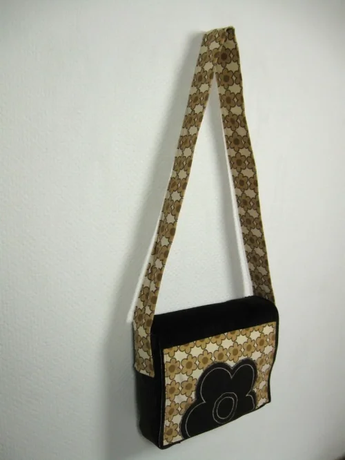 Bild 3 von Tasche mittel