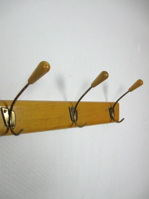 Bild 2 von 50er Garderobe