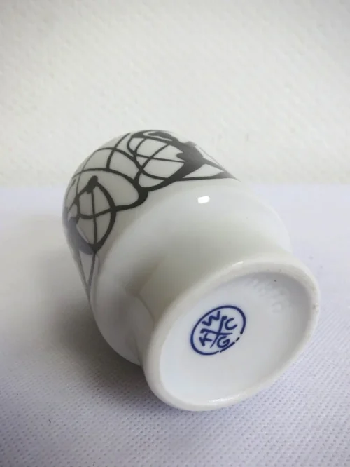 Bild 4 von 60er Henkelvase Musiker