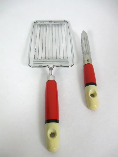 Bild 2 von Vintage kitchen utensils