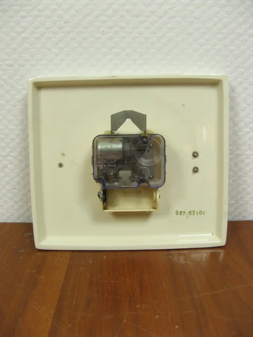 Bild 4 von 50er Küchenuhr Diehl