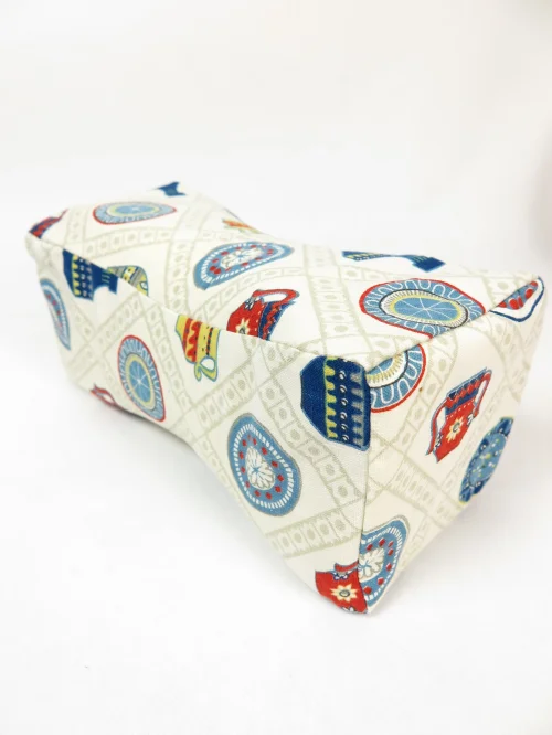 70s neck pillow