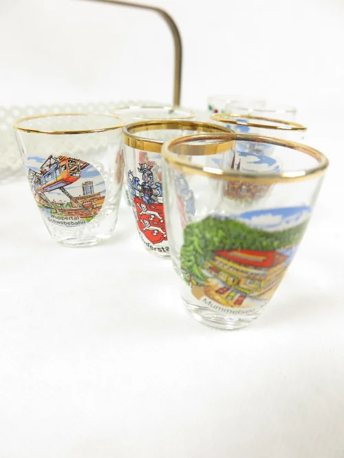 Bild 5 von 50er Sammelgläser mit Tablett