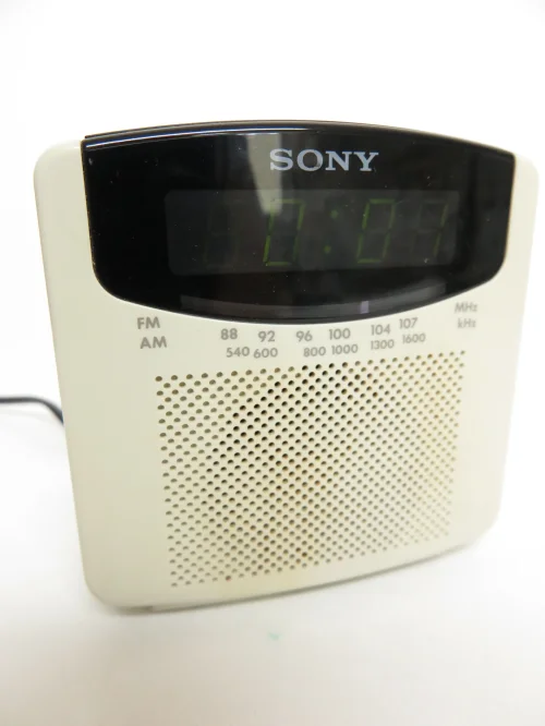 80er Radiowecker DIGICUBE