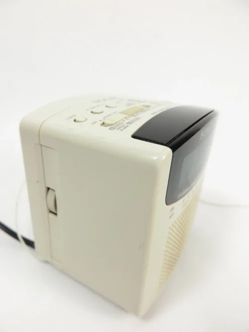 Bild 7 von 80s clock radio DIGICUBE