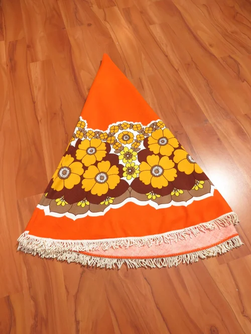 Bild 6 von 70er Tischdecke Rund