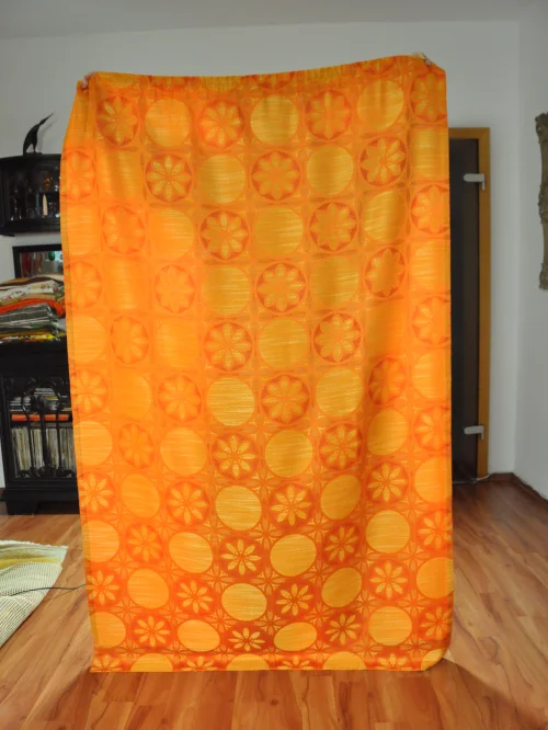 Bild 2 von 70s curtain orange