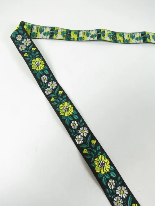 Bild 3 von 60er Blümchenbordüre, Borte, Litze