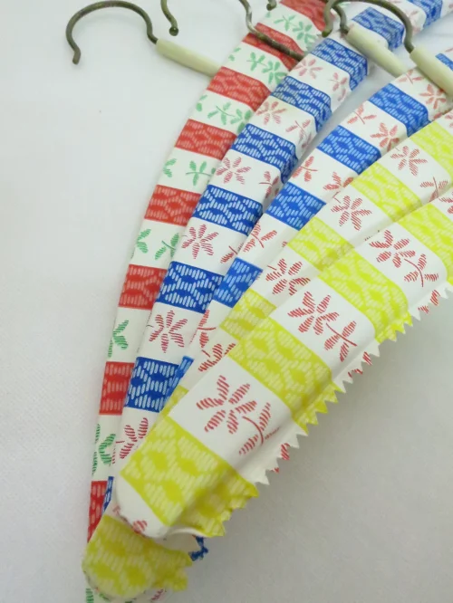 Bild 3 von 70er Kleiderbügel