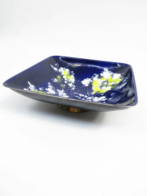 Enamel bowl
