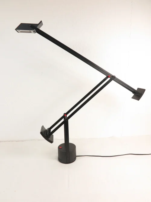 Artemide große Schreibtischlampe Design R. Sapper, Model Tizio