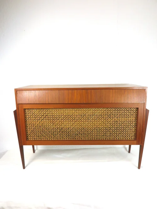 Bild 1 von Edelholzfurnier Commode mit Korbgeflecht