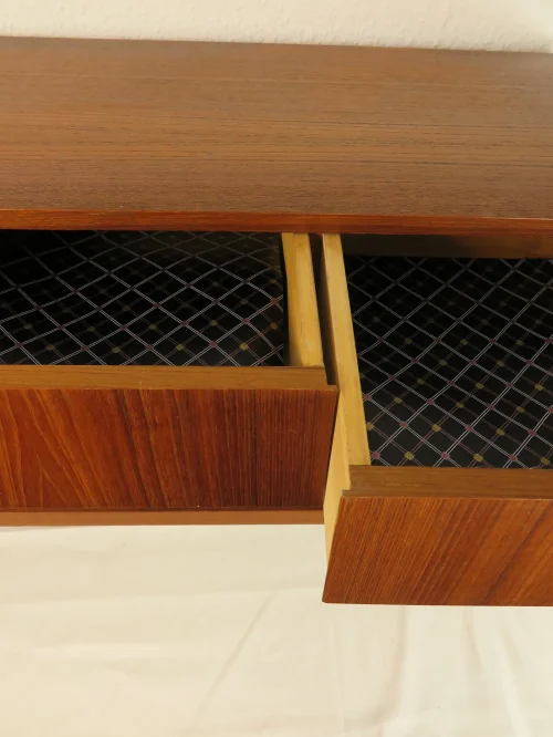 Bild 7 von Edelholzfurnier Commode mit Korbgeflecht