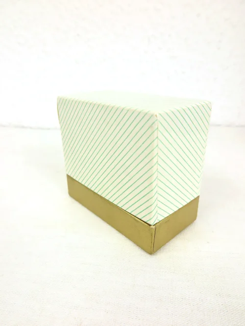 Bild 1 von 50er Taschentücher Box