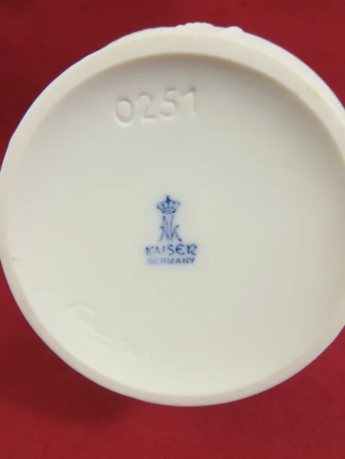 Bild 5 von 70er Bisquitporzelanvase Kaiser