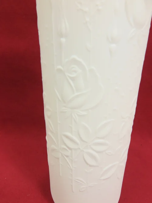 Bild 2 von 70er Vase Bisquitporzellan